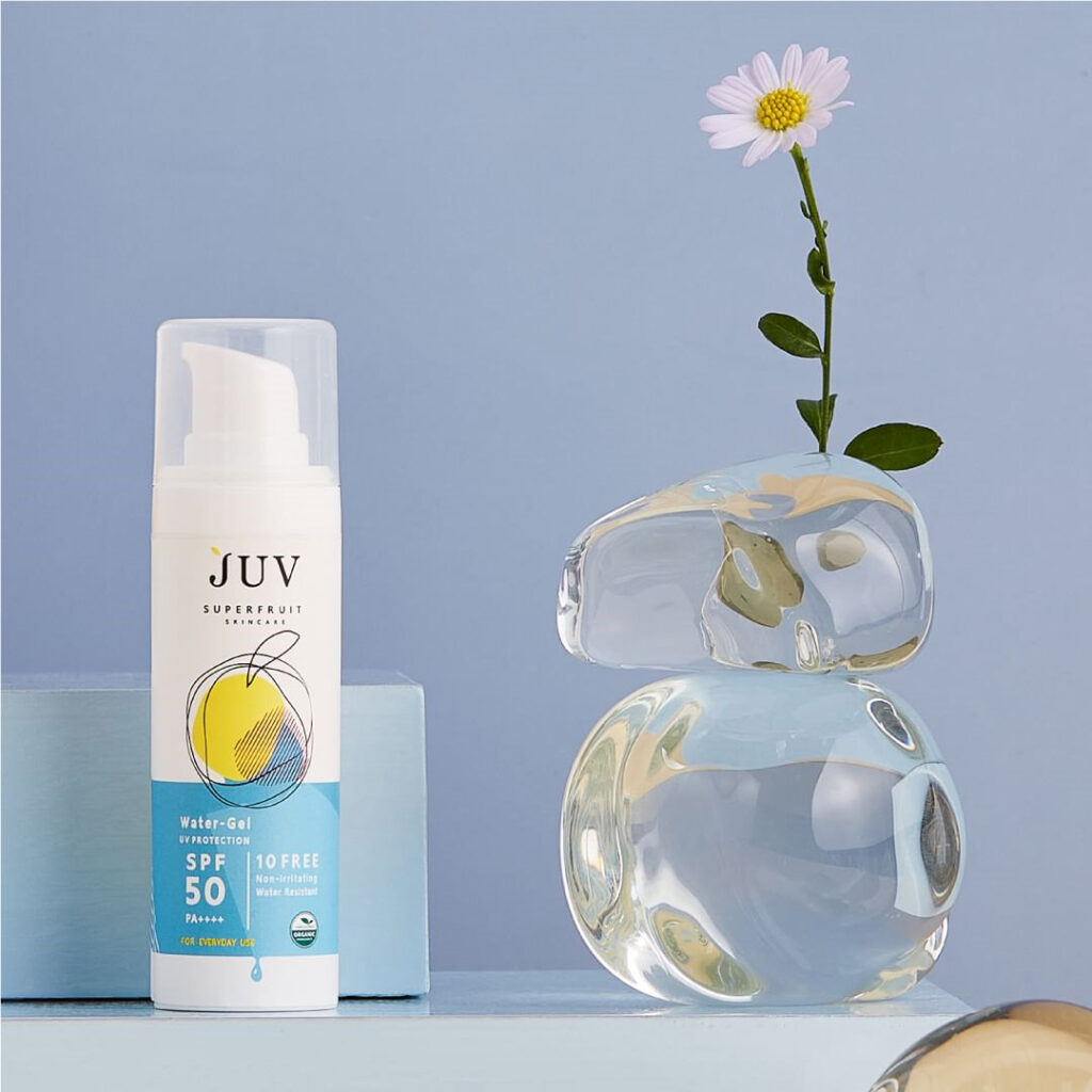 ครีมกันแดด JUV Superfruit Water Gel UV Protection SPF50 PA++++