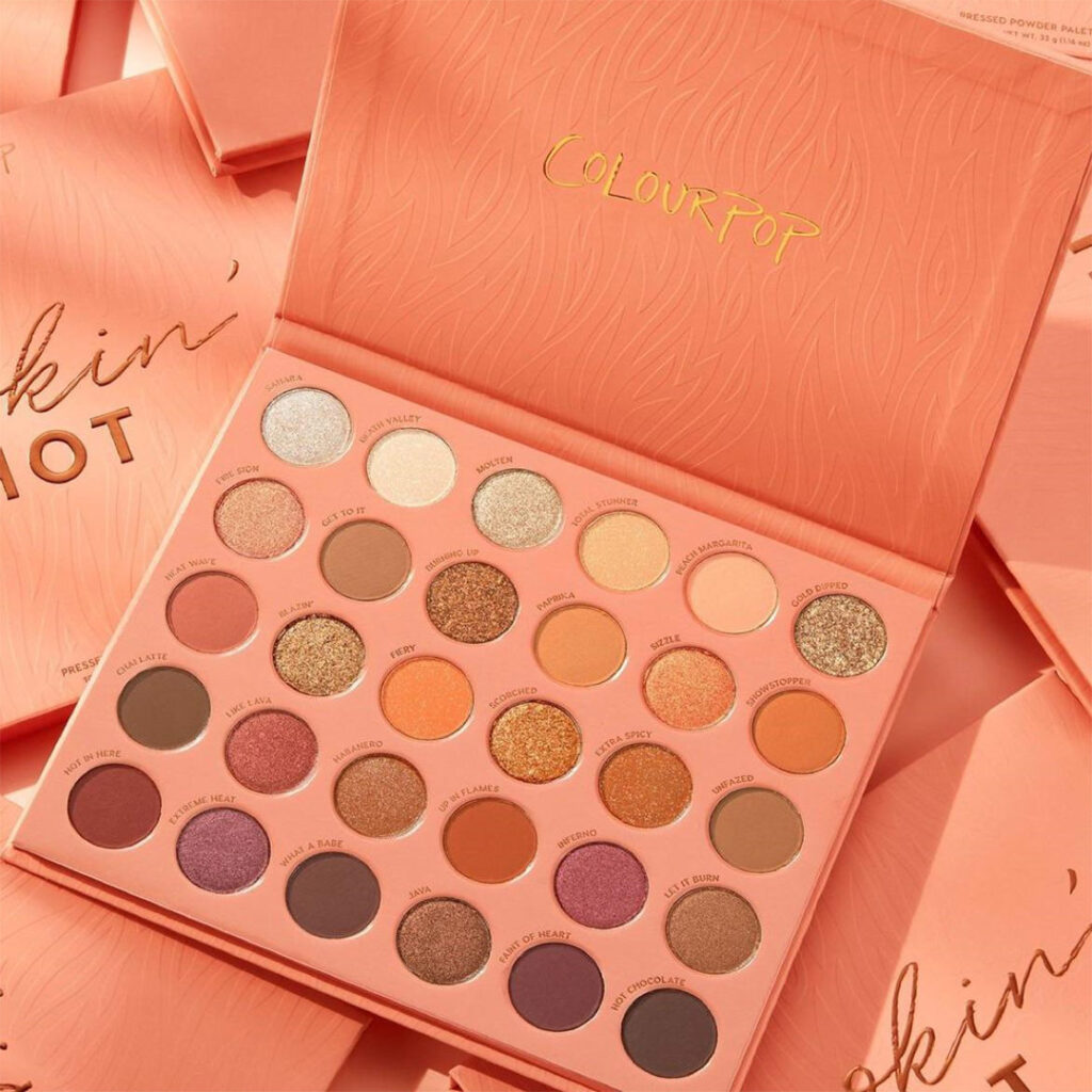 COLOURPOP Smokin’ Hot Mega Palette 30 วัน 30 Eye Makeup แบบไม่ซ้ำ