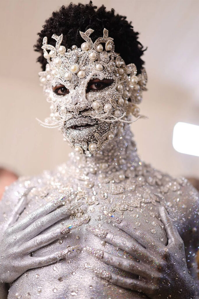 Lil Nas X ประดับคริสตัล Swarovski ที่งาน Met Gala 2023