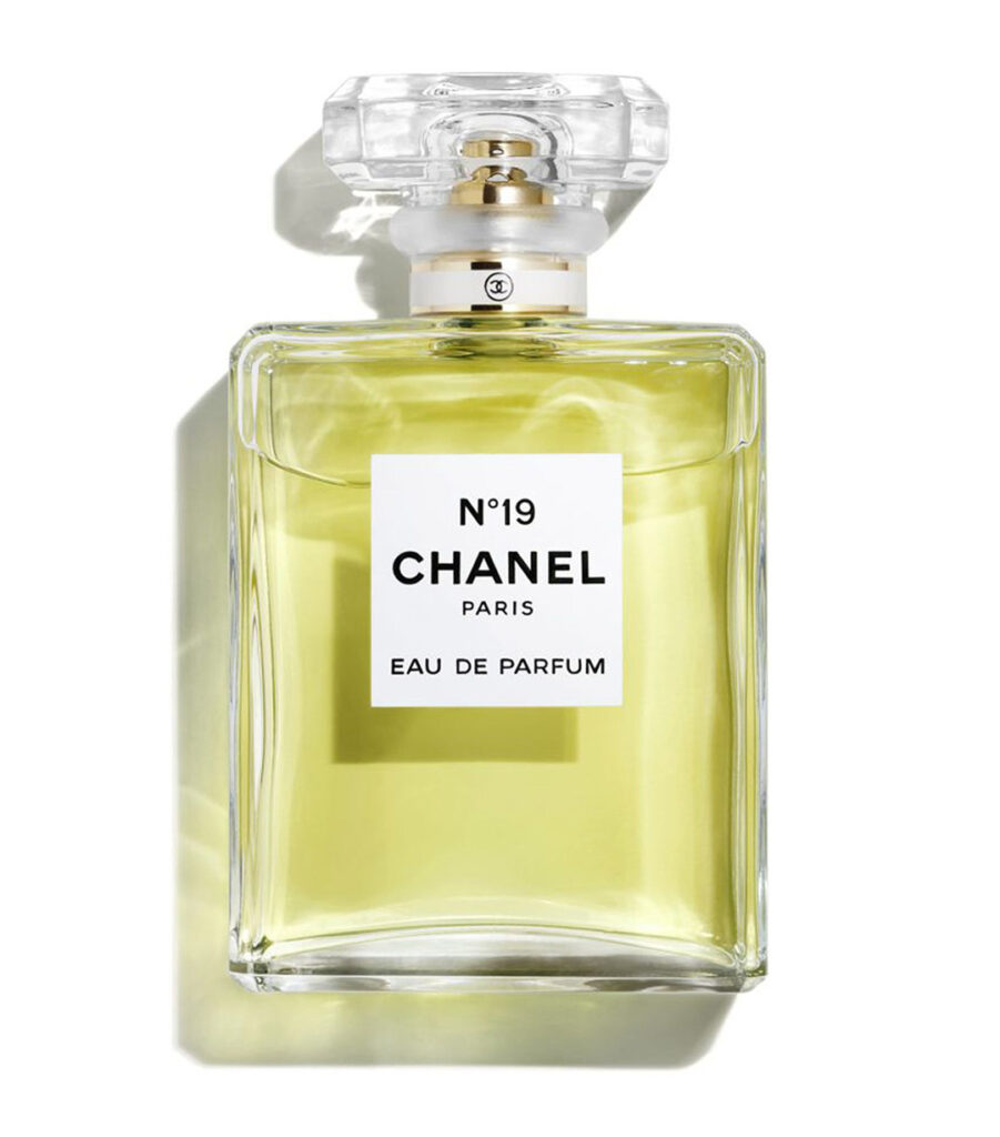 CHANEL N°19 Eau de Parfum 1 ใน 12 น้ำหอมที่คนเป็นไมเกรน Approved ว่าปังว่าเริ่ด